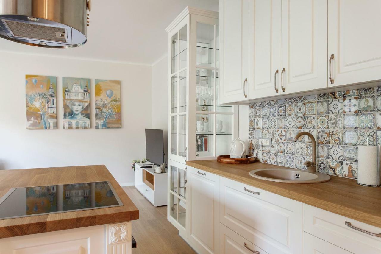 #Stayhere 3Bdr Modern & Stylish Apartment - Heart Of Old Town By Houseys Вилнюс Екстериор снимка