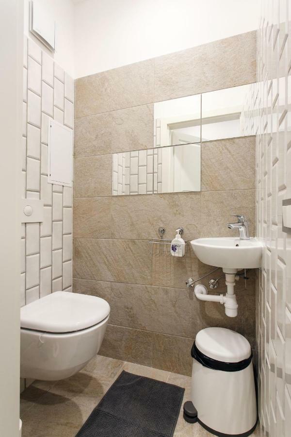 #Stayhere 3Bdr Modern & Stylish Apartment - Heart Of Old Town By Houseys Вилнюс Екстериор снимка